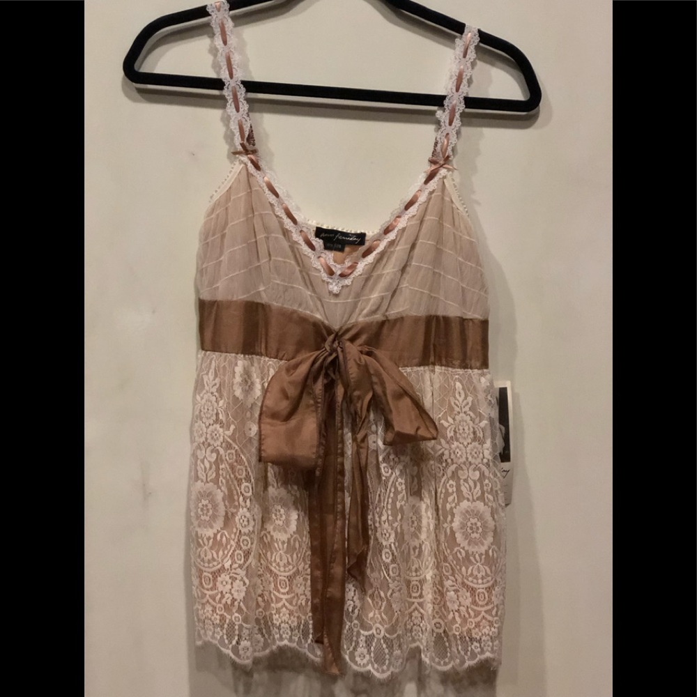 Ann Ferriday romantic lace top. NWT